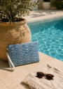 pochette bleue grecque